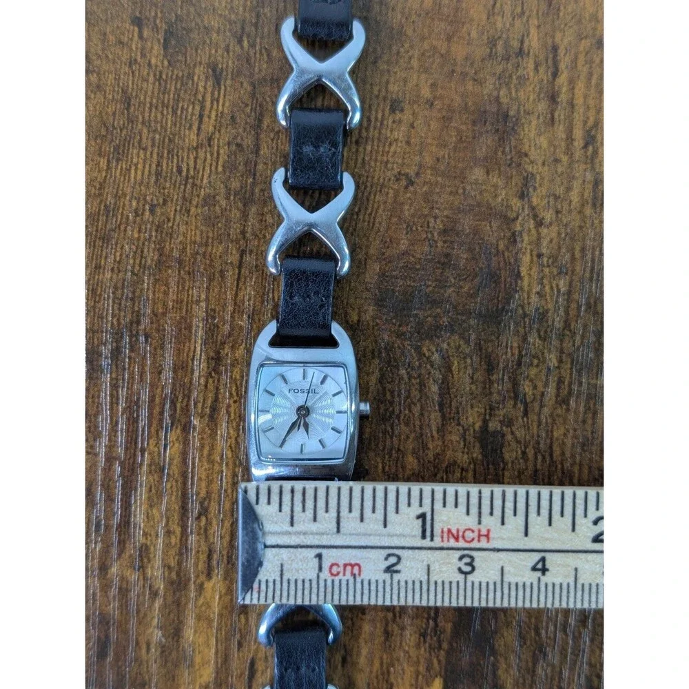 Vintage Fossil F2 Womens Watch Silver Tank Sunburst Dial Black Leather X Link